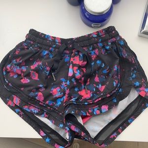 Multicolor Lululemon Special Edition shorts 2.5